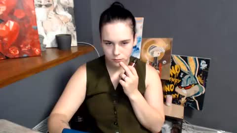 shy_lil online show from July 1, 1:21 pm
