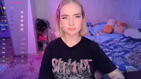 Effie online show from February 18, 6:49 pm