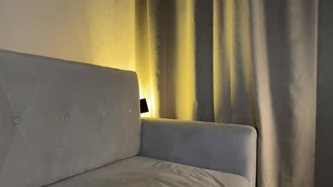 Amelia online show from March 21, 7:08 pm