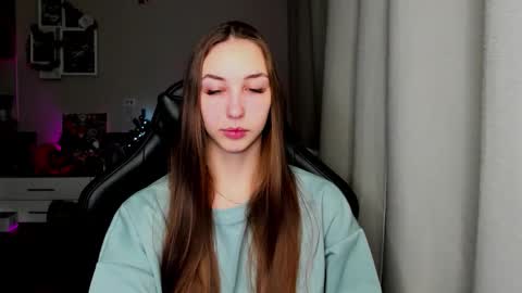 SIA online show from January 7, 2:48 am