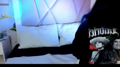 Sienna Desieree online show from April 18, 2:03 am