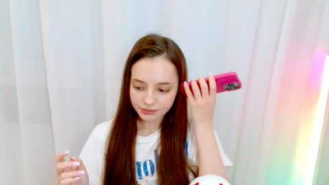 Sienna Mia online show from May 20, 4:15 pm