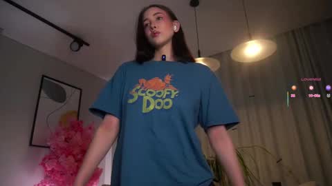 Eva  online show from November 6, 11:16 am