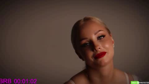 Snapshot of silascollins chatting on September 23, 9:29 am SilasCollins online show from September 23, 9:29 am