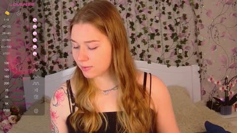 Chloe online show from February 6, 7:13 am