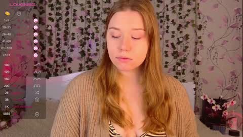 Chloe online show from January 5, 8:32 am