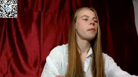 JULIANA online show from April 13, 7:58 pm