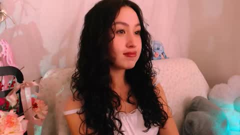 silk_ann online show from February 5, 8:50 am