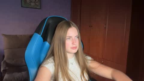 Erica online show from June 14, 5:24 pm