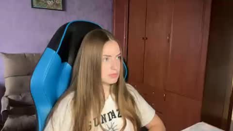 Erica online show from June 18, 11:26 am