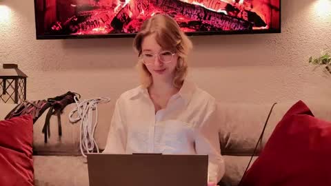 silva online show from April 3, 7:12 pm