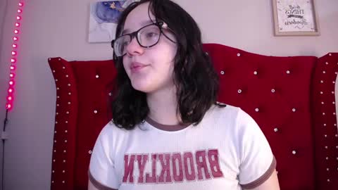 Snapshot of silvia_ls chatting on February 16, 1:38 pm silvia_ls online show from February 16, 1:38 pm