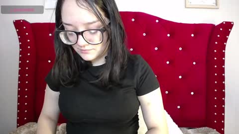 Snapshot of silvia_ls chatting on January 12, 9:29 pm silvia_ls online show from January 12, 9:29 pm