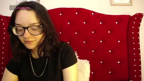 Snapshot of silvia_ls chatting on December 19, 9:49 pm silvia_ls online show from December 19, 9:49 pm