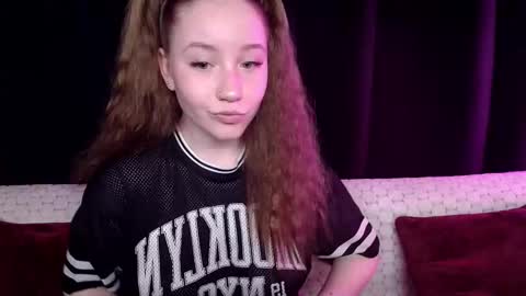 Sindi online show from March 6, 2:29 pm