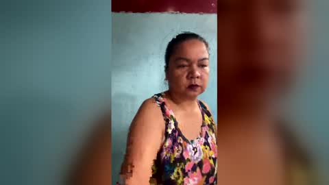 sinfullwife6969 online show from April 15, 2:23 am