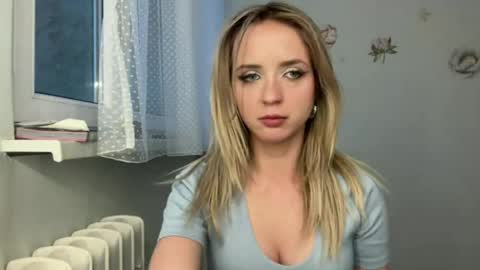 Sisi Bunny online show from May 14, 6:25 pm