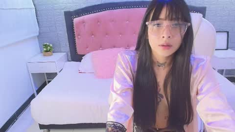 Skadhi online show from April 10, 8:26 pm