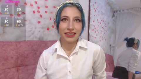 Snapshot of skarletjhonson_ chatting on March 9, 3:43 am Skarlet online show from March 9, 3:43 am