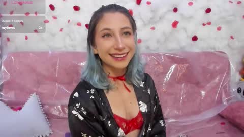 Snapshot of skarletjhonson_ chatting on September 19, 6:45 am Skarlet online show from September 19, 6:45 am