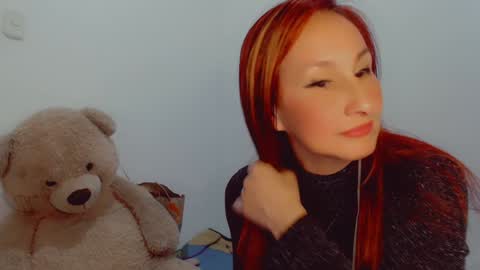 Snapshot of skarlett2072 chatting on January 14, 11:31 am Arlett online show from January 14, 11:31 am