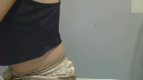 Snapshot of skinny_joy chatting on January 12, 1:32 am Joy online show from January 12, 1:32 am