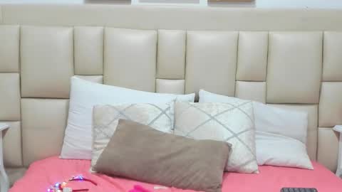 SkinnyGirl online show from January 17, 7:54 pm