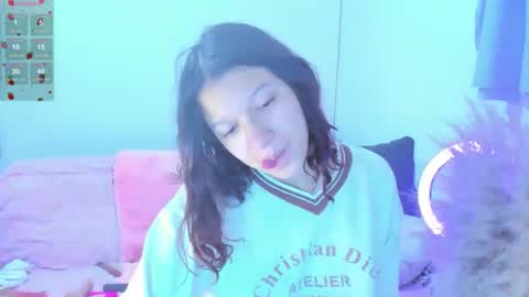 Snapshot of skinnyhorny_ chatting on September 25, 9:41 am SKINNYHORNY online show from September 25, 9:41 am