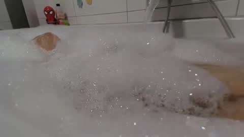 skinnymilf14021986 online show from November 17, 7:47 pm