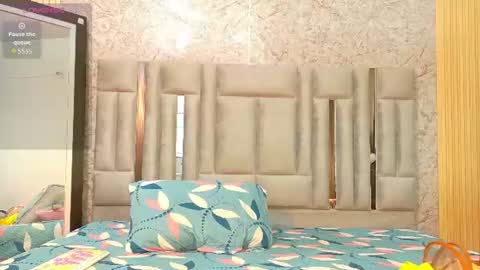 SAMANTHA  online show from July 18, 2:15 am