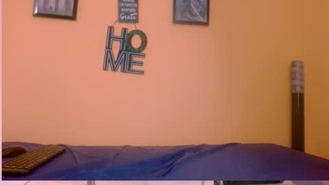 YULIANA online show from November 8, 7:08 pm