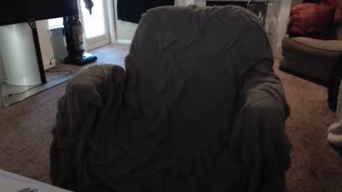 SKYLE   online show from December 15, 3:17 pm