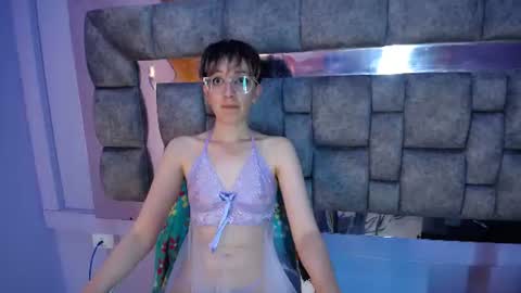 skylar miller  online show from July 3, 4:51 am