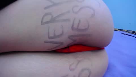 Snapshot of skynny_horney chatting on February 22, 2:59 pm Skynny online show from February 22, 2:59 pm