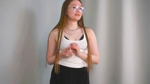 skynyxx online show from May 11, 7:43 am