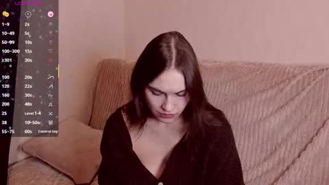 Alice online show from October 6, 9:30 pm