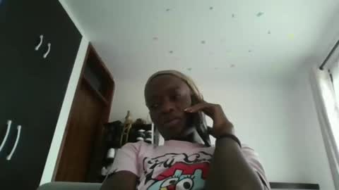 Snapshot of slim_l2 chatting on October 24, 10:33 am slim_l2 online show from October 24, 10:33 am