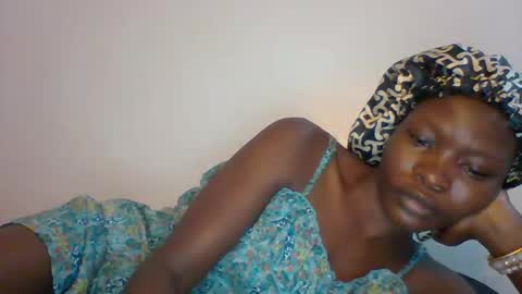 Snapshot of slimdiva chatting on October 3, 7:41 pm slimdiva online show from October 3, 7:41 pm