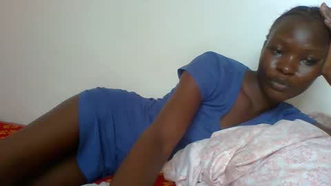 Snapshot of slimdiva chatting on October 1, 7:13 am slimdiva online show from October 1, 7:13 am