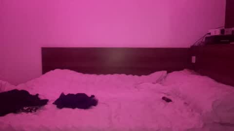 slimthickdesi online show from April 12, 9:06 pm