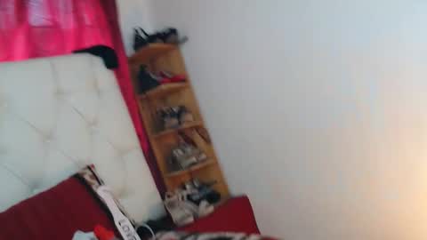 andrea online show from February 12, 9:05 pm