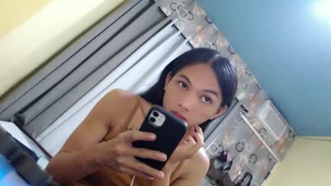 CHIE CHIE online show from March 31, 1:38 am