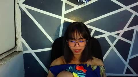 sluttypatotie online show from April 20, 6:11 pm