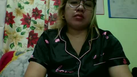 Lovewella online show from November 6, 9:10 pm