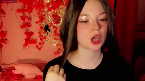 smallimpmeili online show from October 5, 7:52 pm