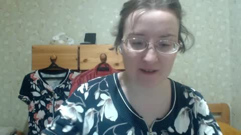 smart_rose online show from April 13, 8:09 pm