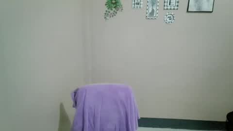 Julia online show from March 10, 8:24 pm