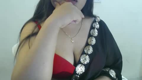 smiley online show from April 14, 6:08 pm