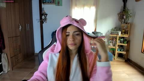 Snapshot of smilingsalor chatting on October 8, 11:36 am SmilingSalor online show from October 8, 11:36 am