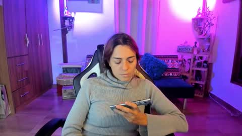 Snapshot of smilingsalor chatting on September 21, 12:20 am SmilingSalor online show from September 21, 12:20 am